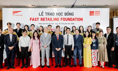 Thêm 12 gương mặt trẻ Việt Nam nhận học bổng đến Nhật Bản từ Quỹ Fast Retailing